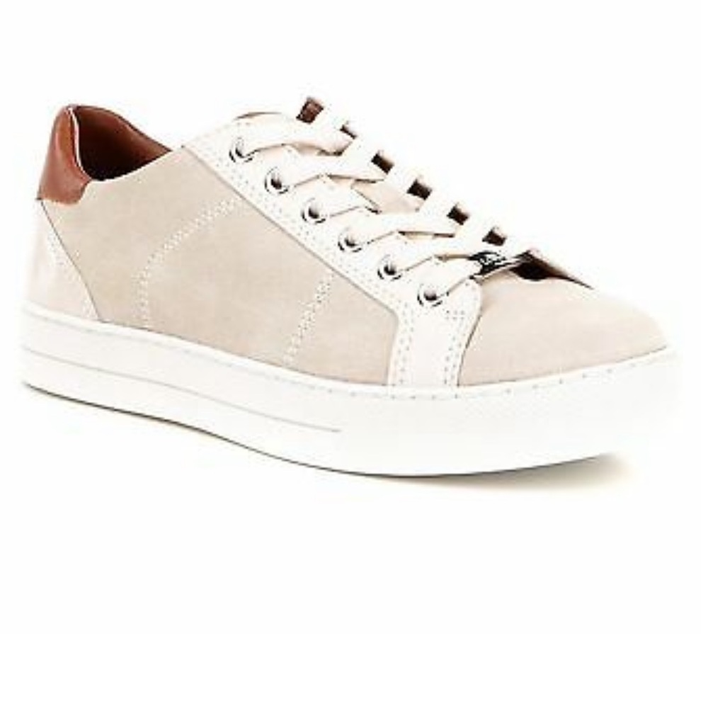 Coach Paddy Suede Lace-up size 8B in Ivory